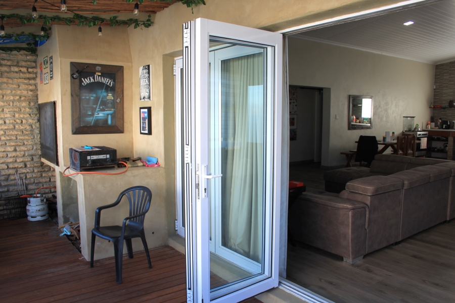 4 Bedroom Property for Sale in Bettys Bay Western Cape